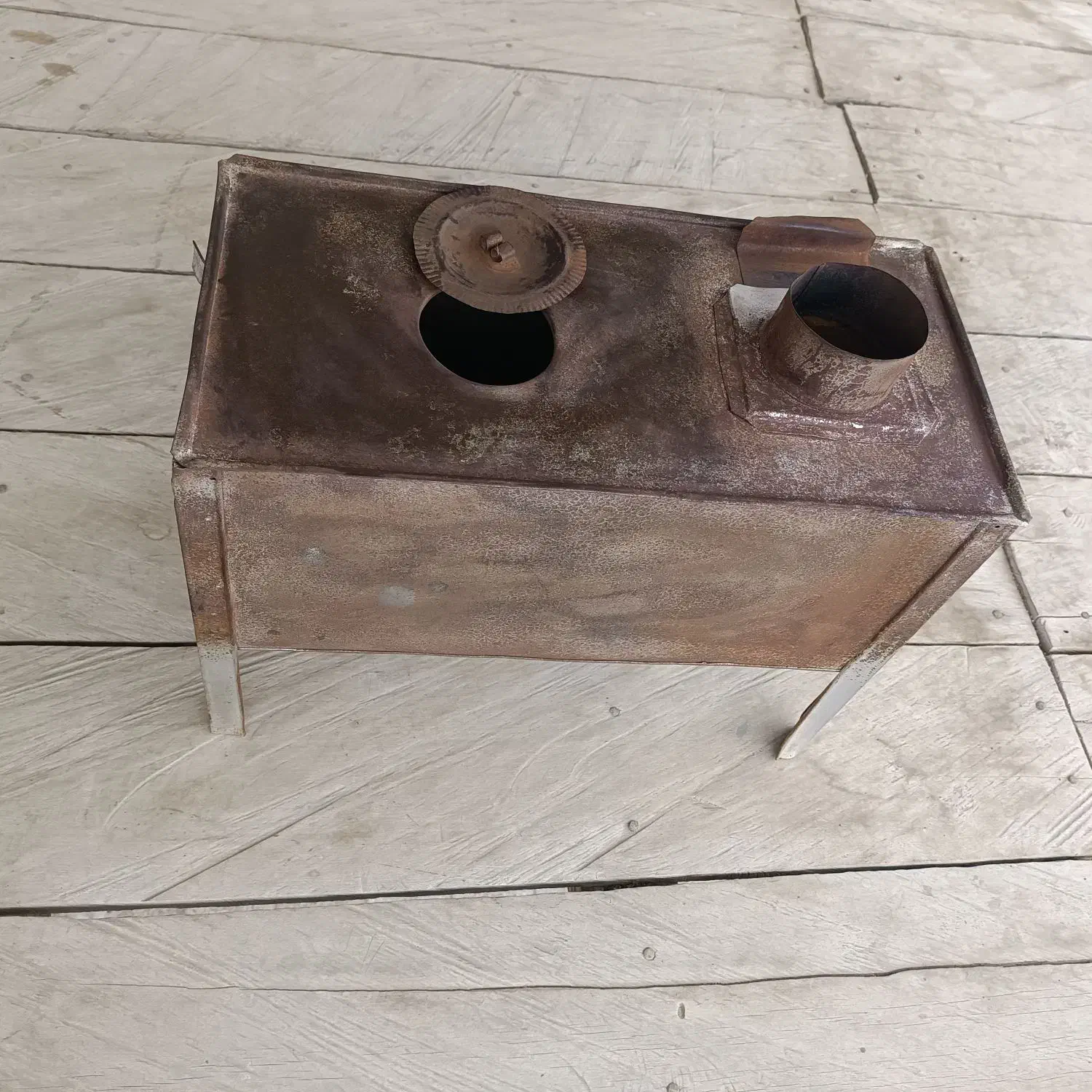 بخاری هیزمی.|بخاری، هیتر، شومینه|سرخنکلاته, |دیوار