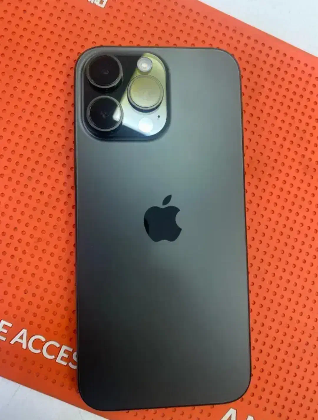 آیفون iphone 16 pro باتری 100 کلا 16 بار شارژ|موبایل|شیراز, قدوسی غربی|دیوار