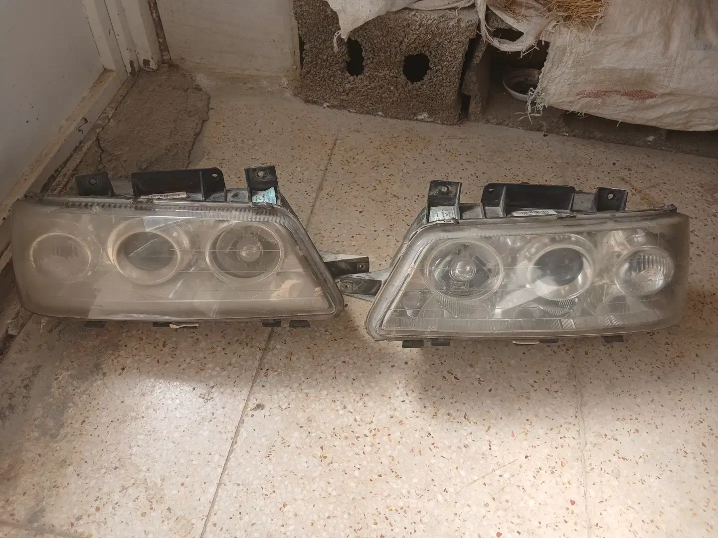 یک جفت چراغ پژو sLx|قطعات یدکی و لوازم جانبی|خانمیرزا, |دیوار