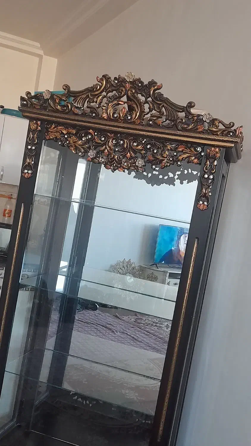 بوفه کاملا سالم هس بدون خط خش|بوفه، ویترین، کنسول|ملکان, |دیوار