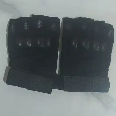 دستکش|لباس|صحنه, |دیوار