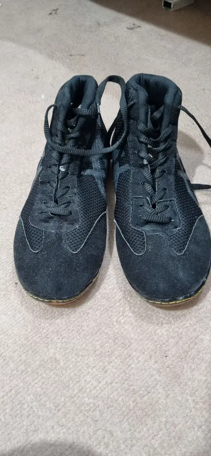 کفش کشتی برند آسیکس|کیف، کفش، کمربند|اهواز, ۳۰ متری|دیوار