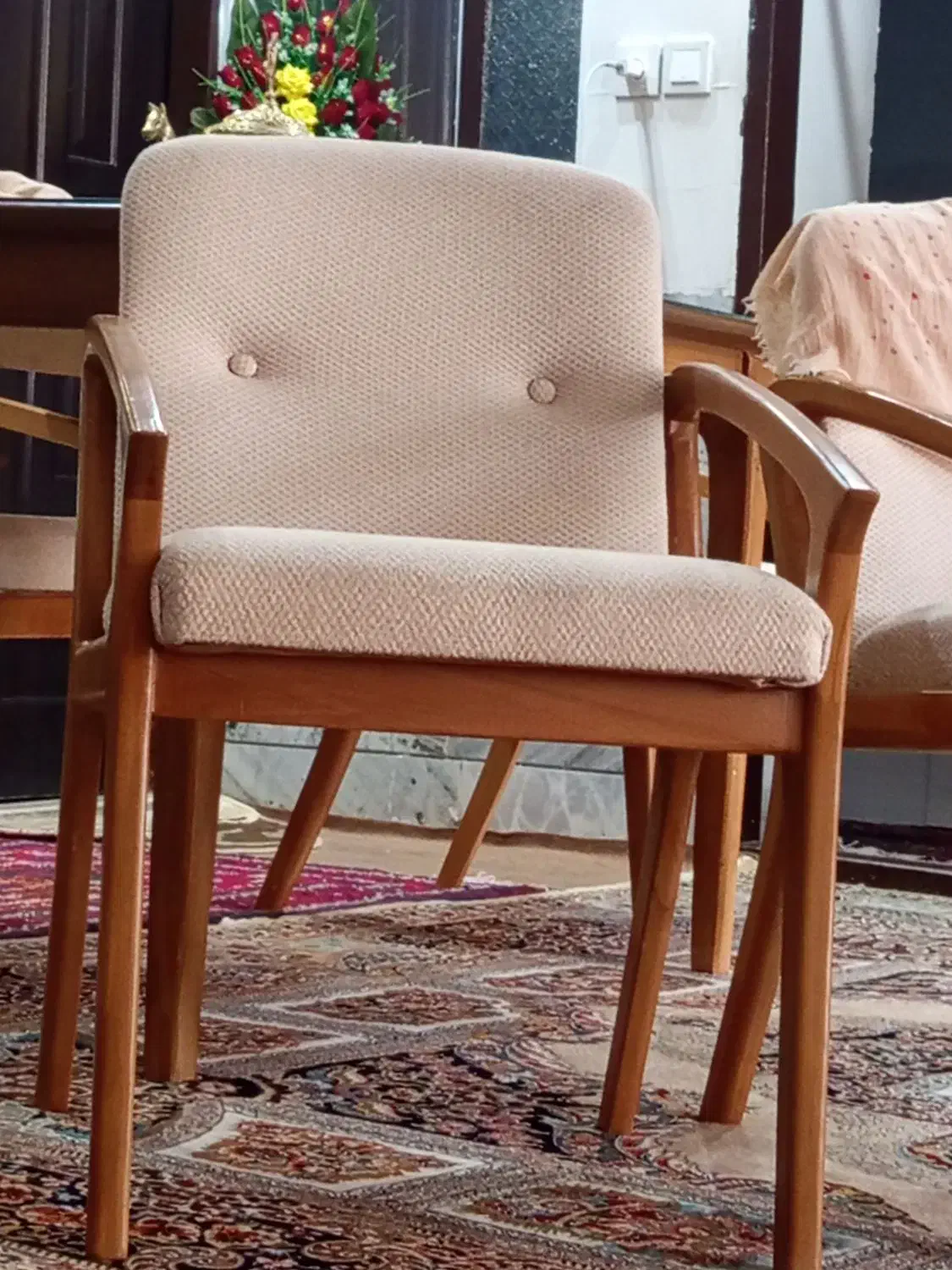 میر ناهار خوری|میز و صندلی غذاخوری|بیرجند, |دیوار