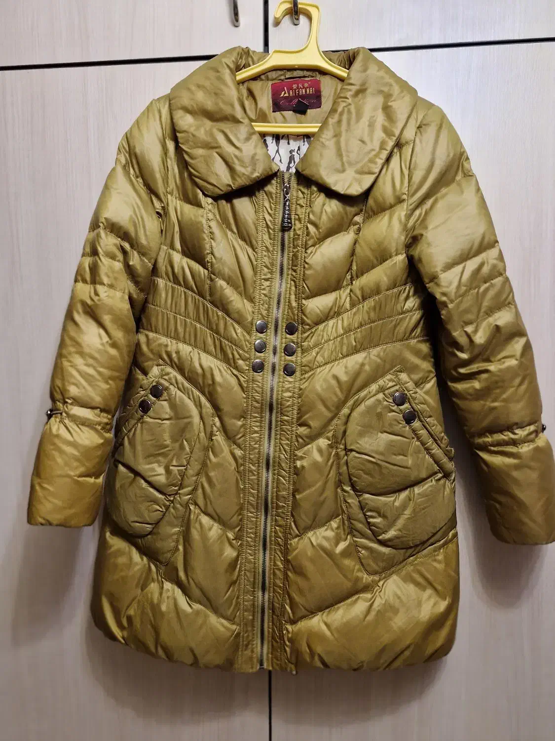 دو عدد پالتو|لباس|ارومیه, |دیوار