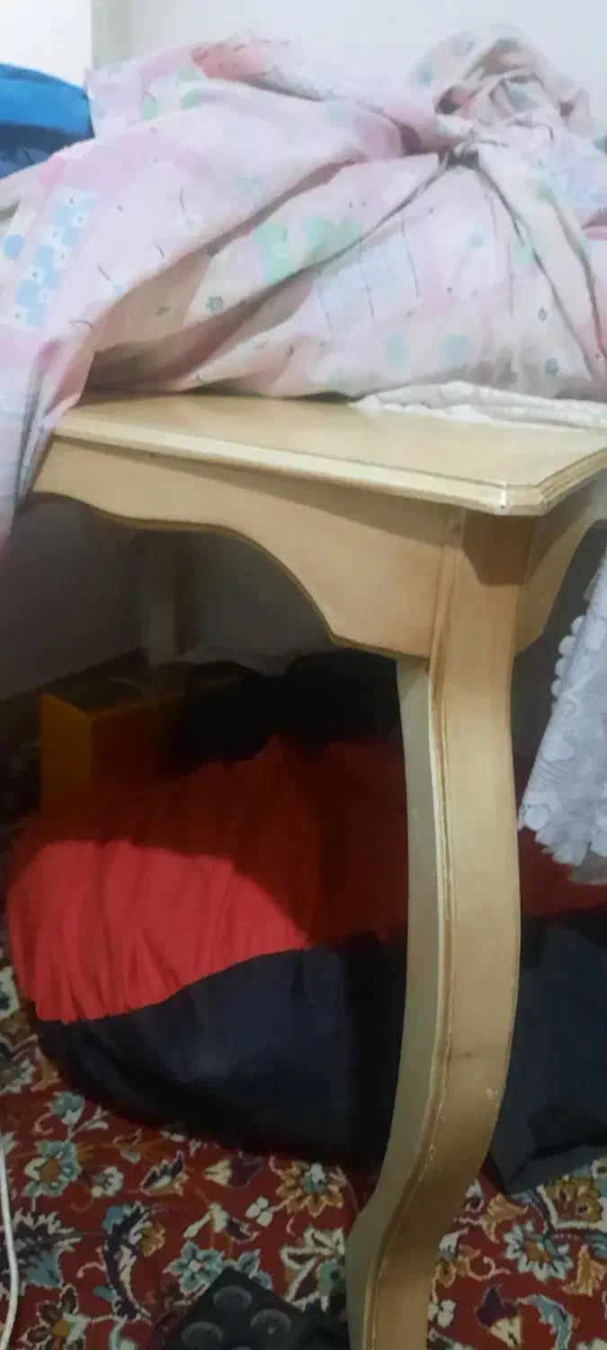 میز ناهارخوری|میز و صندلی غذاخوری|قم, چهل درخت|دیوار