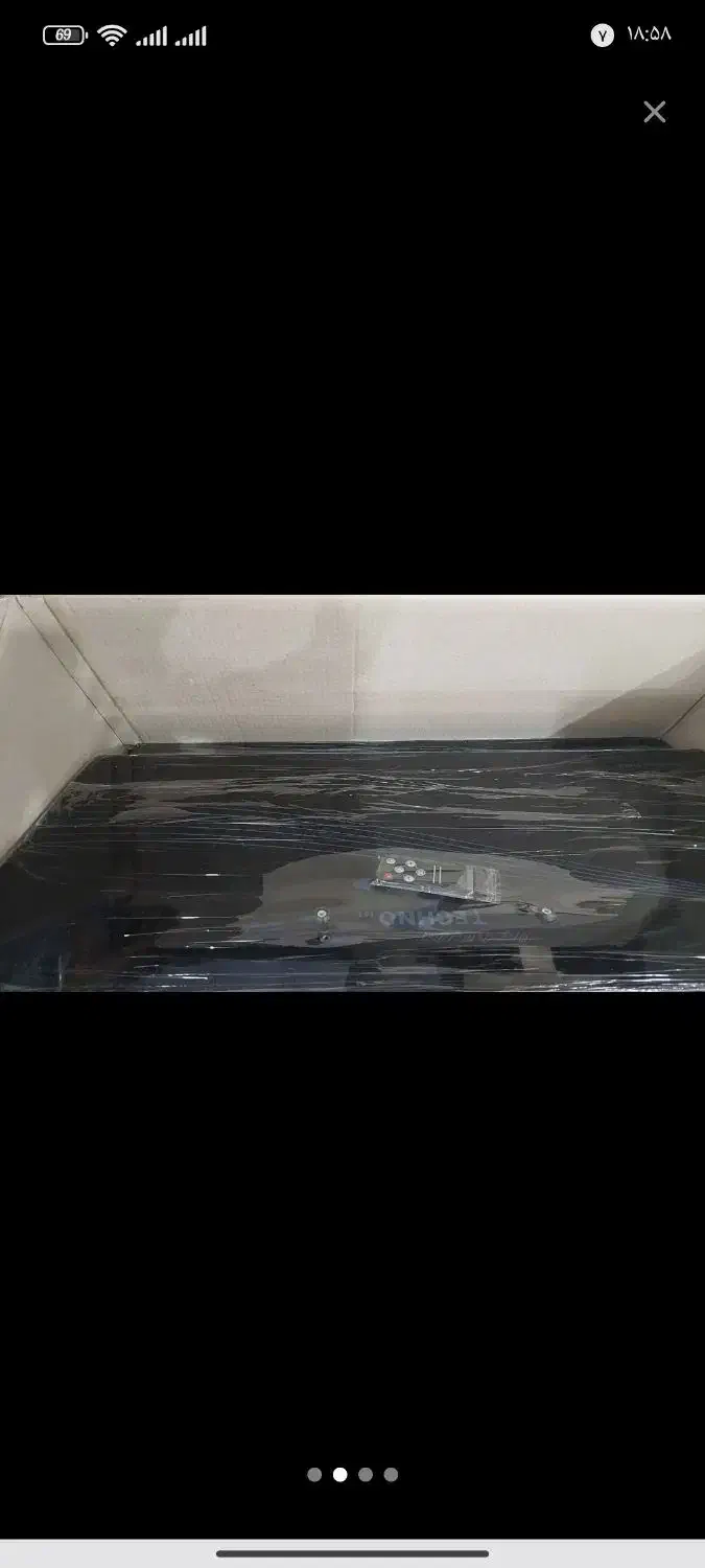 یک عدد هود|هود|شوشتر, |دیوار