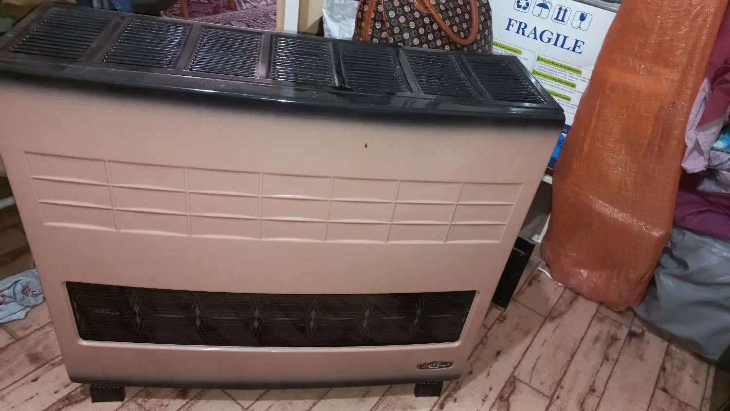 2 عدد بخاری نیک کالا|بخاری، هیتر، شومینه|سهند, |دیوار