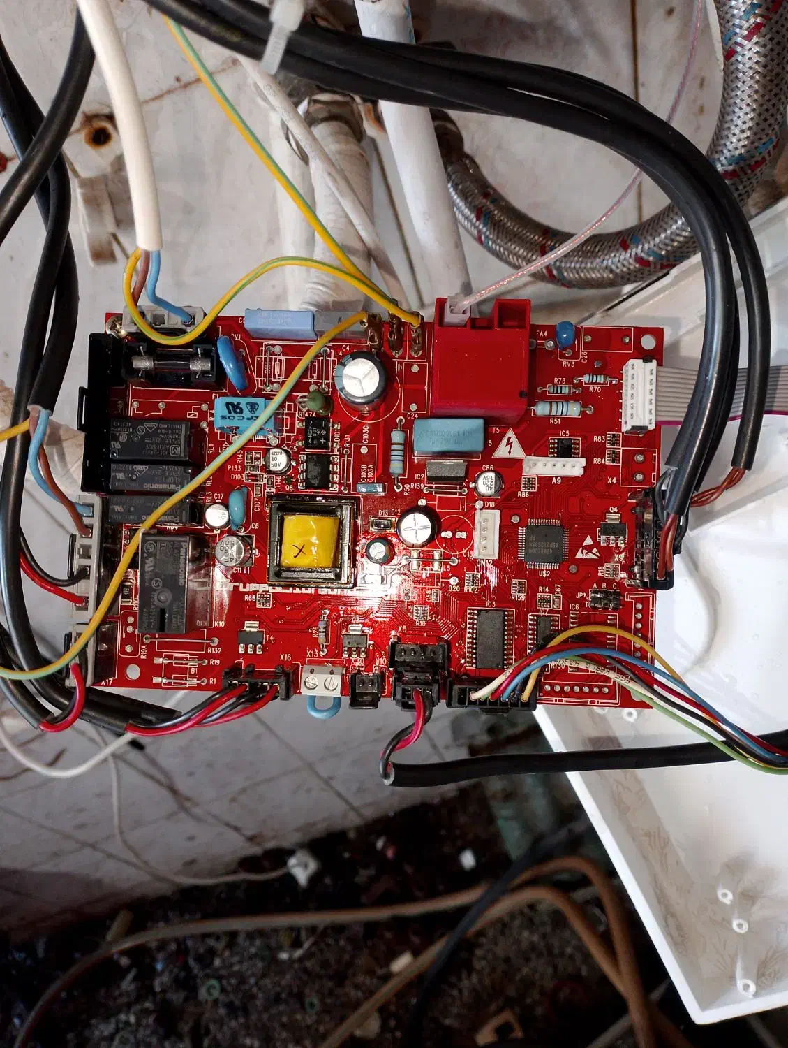 تعمیرکار انواع پکیج|خدمات پیشه و مهارت|تنکابن, |دیوار