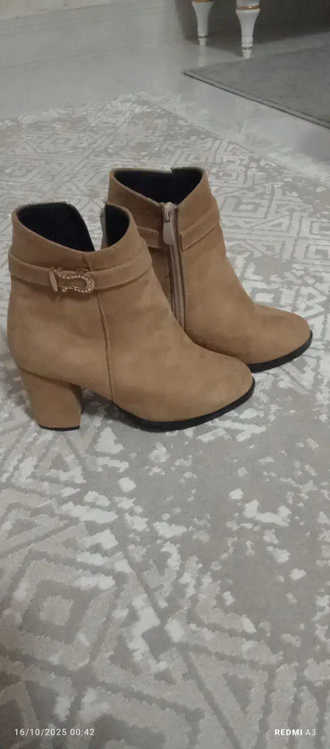 نیم پوت|کیف، کفش، کمربند|بوکان, |دیوار