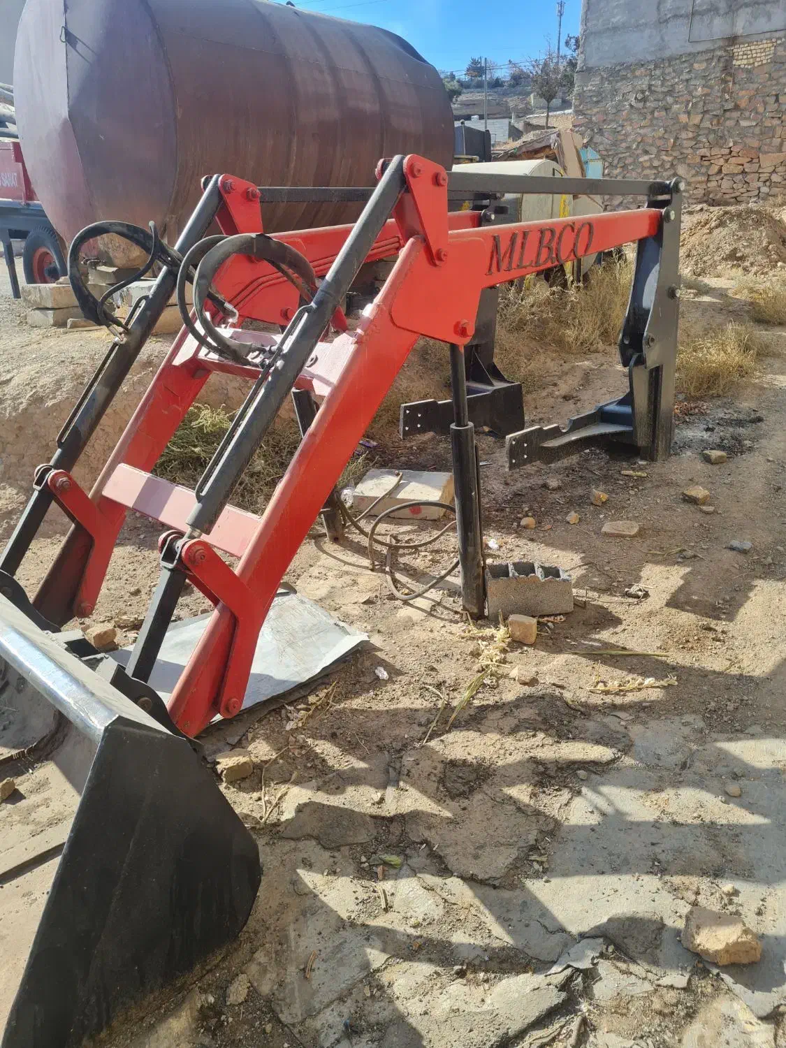 بیل۳۹۹سفارشی دکل بلندو تریلی طرح ترک|خودرو سنگین|آشتیان, |دیوار