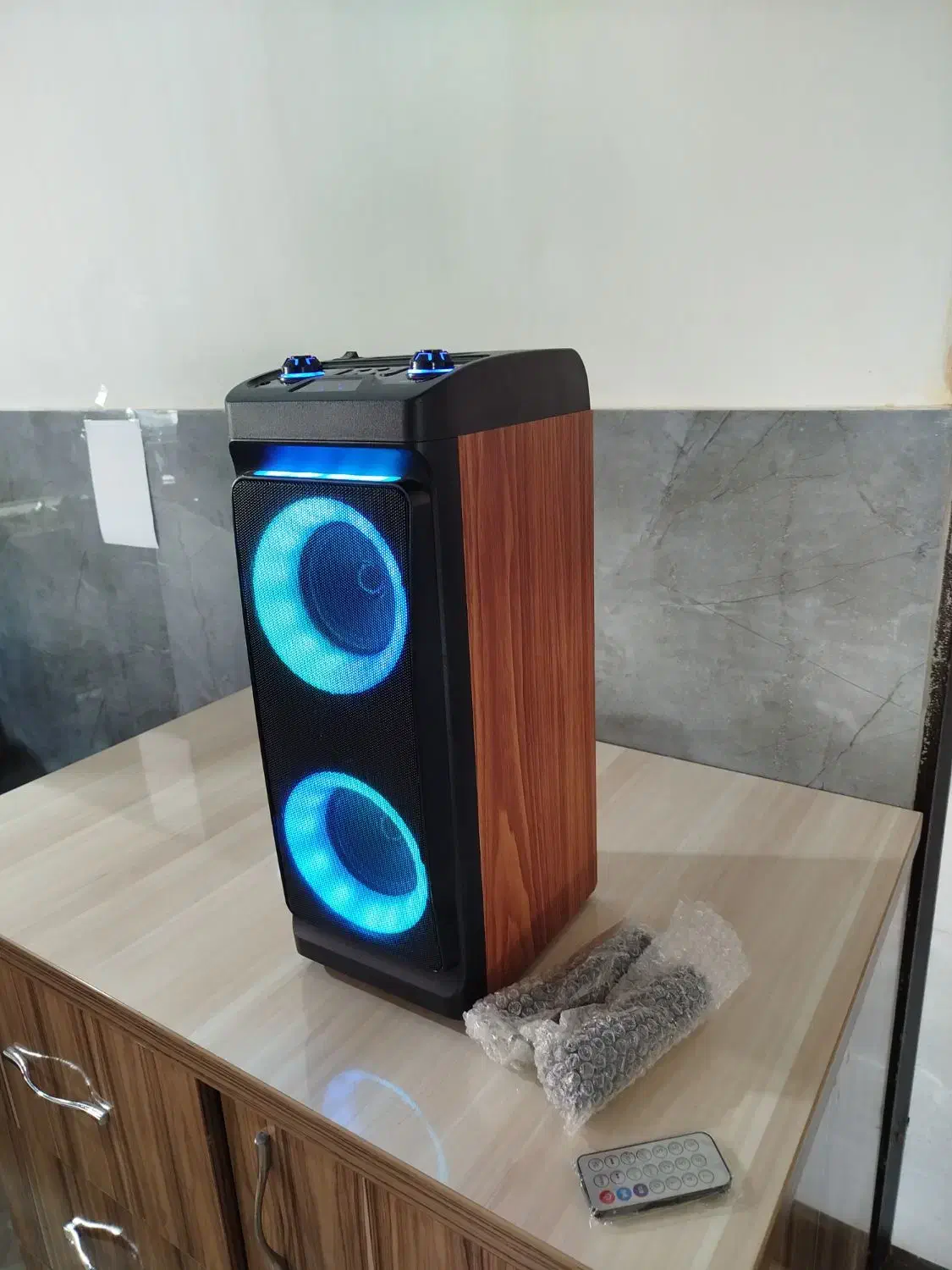 یک عدد باندنو نو اصلا استفاده نشده|سیستم صوتی خانگی|نمین, |دیوار