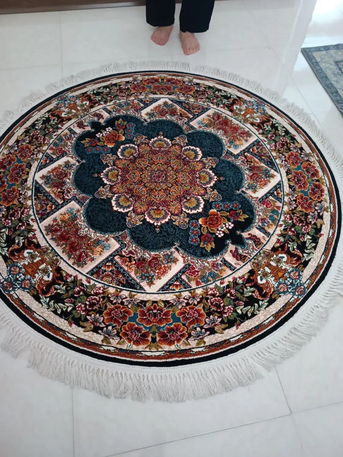 فرش گرد|فرش|کرج, شاهین‌ویلا|دیوار