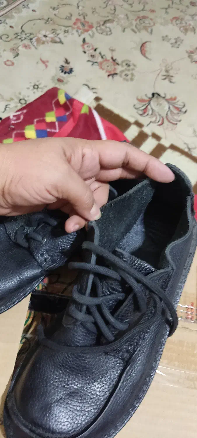 وسایل شخصی|کیف، کفش، کمربند|اصفهان, کوی ولی عصر|دیوار