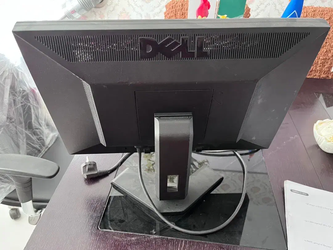 مانیتور 19 اینچ دل Dell|قطعات و لوازم جانبی رایانه|تهران, فلسطین (میدان انقلاب)|دیوار