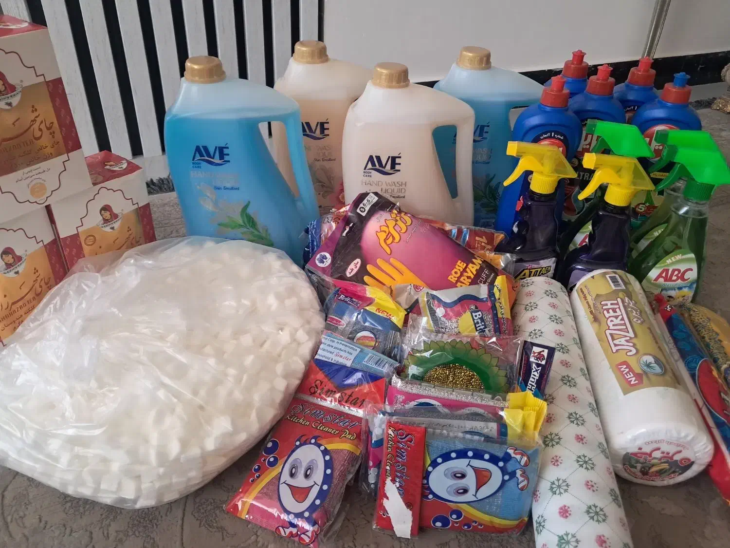 مایع دستشویی و ظرفشویی و غیره ...|مواد شوینده و دستمال کاغذی|باقرشهر, |دیوار