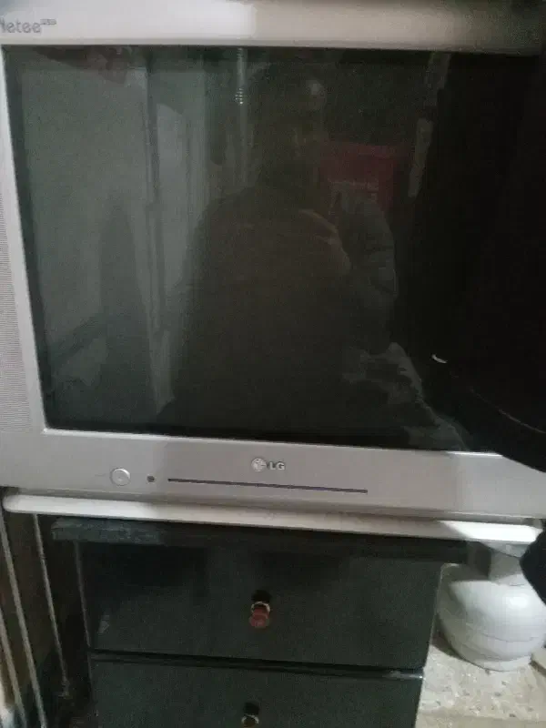 ۲۱ اینچ|تلویزیون و پروژکتور|خرمآباد, |دیوار