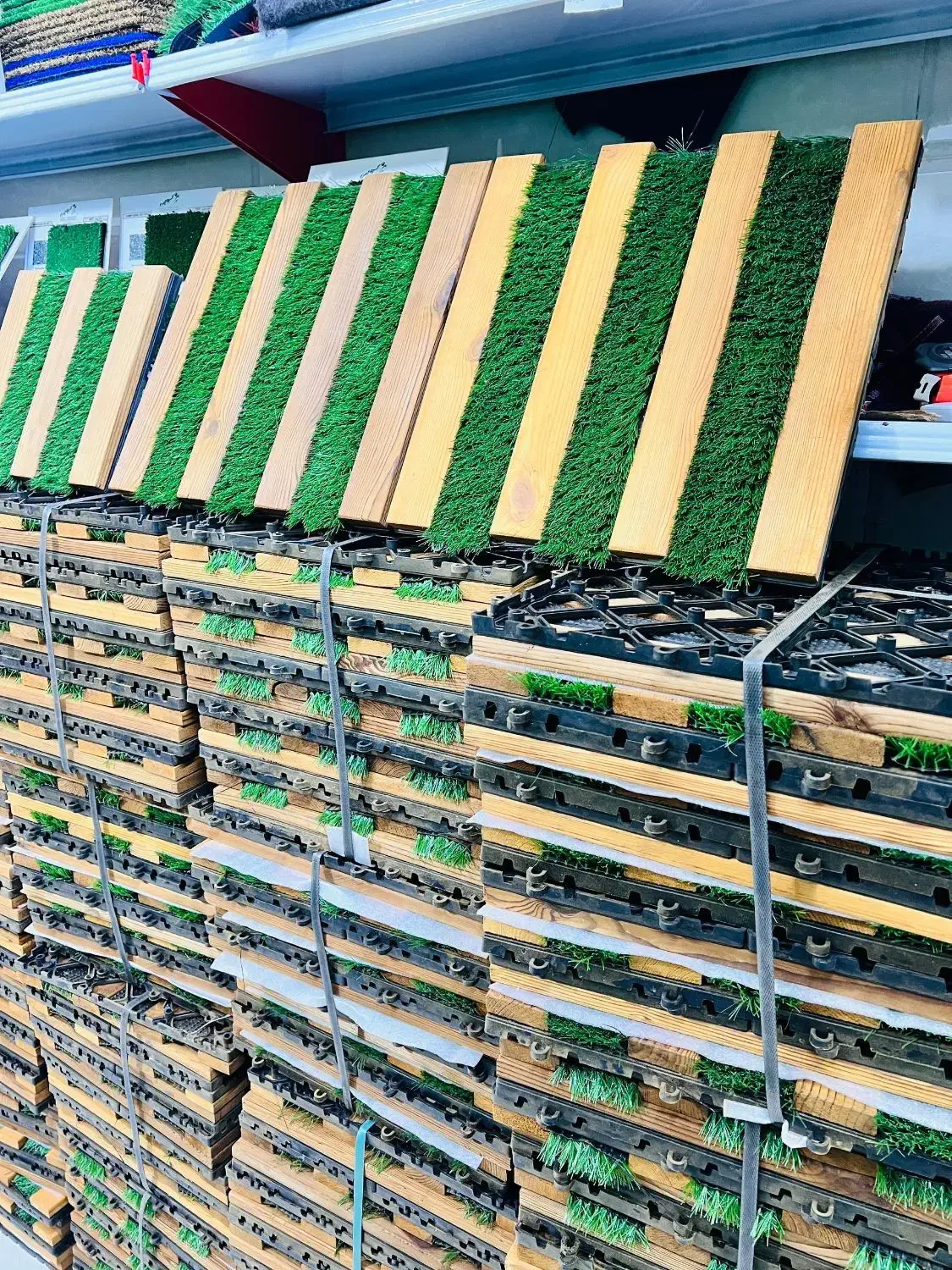 تایل چمن مصنوعی و چوب ترموود|خدمات باغبانی و درختکاری|بندرعباس, |دیوار