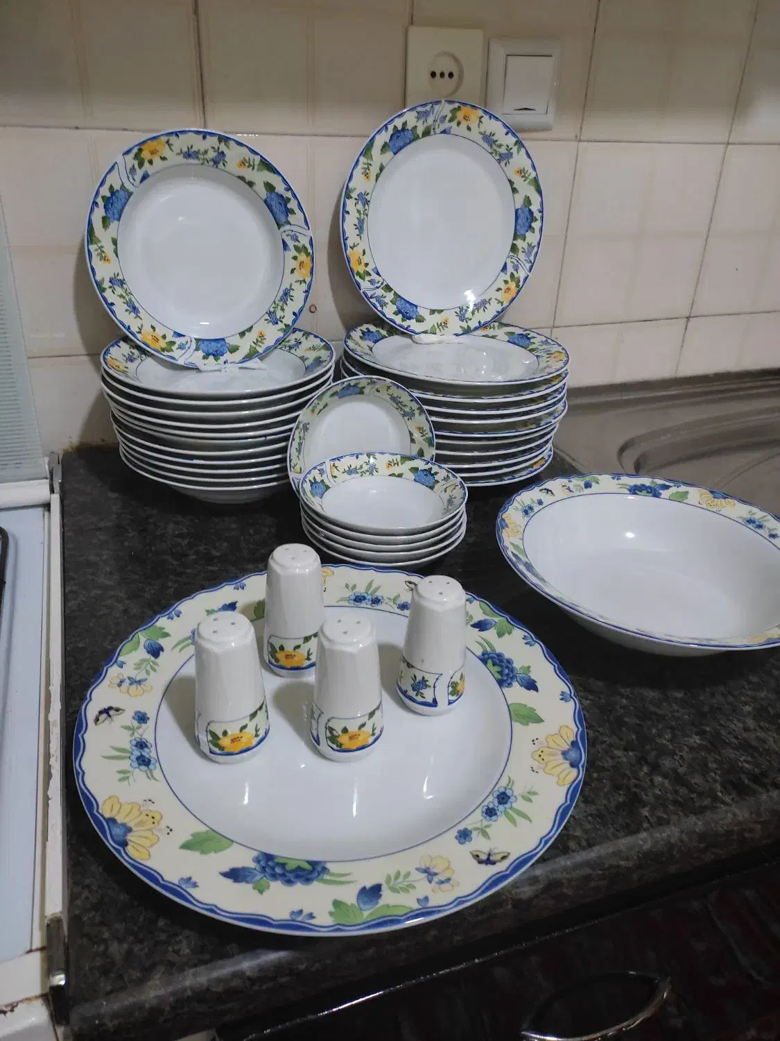 سرویس چینی|ظروف سرو و پذیرایی|قم, آزادگان|دیوار