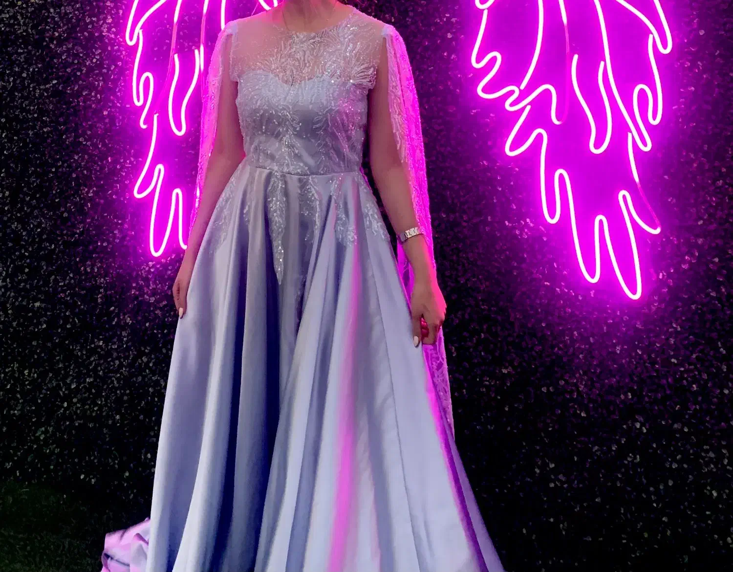 لباس مجلسی|لباس|ساری, |دیوار