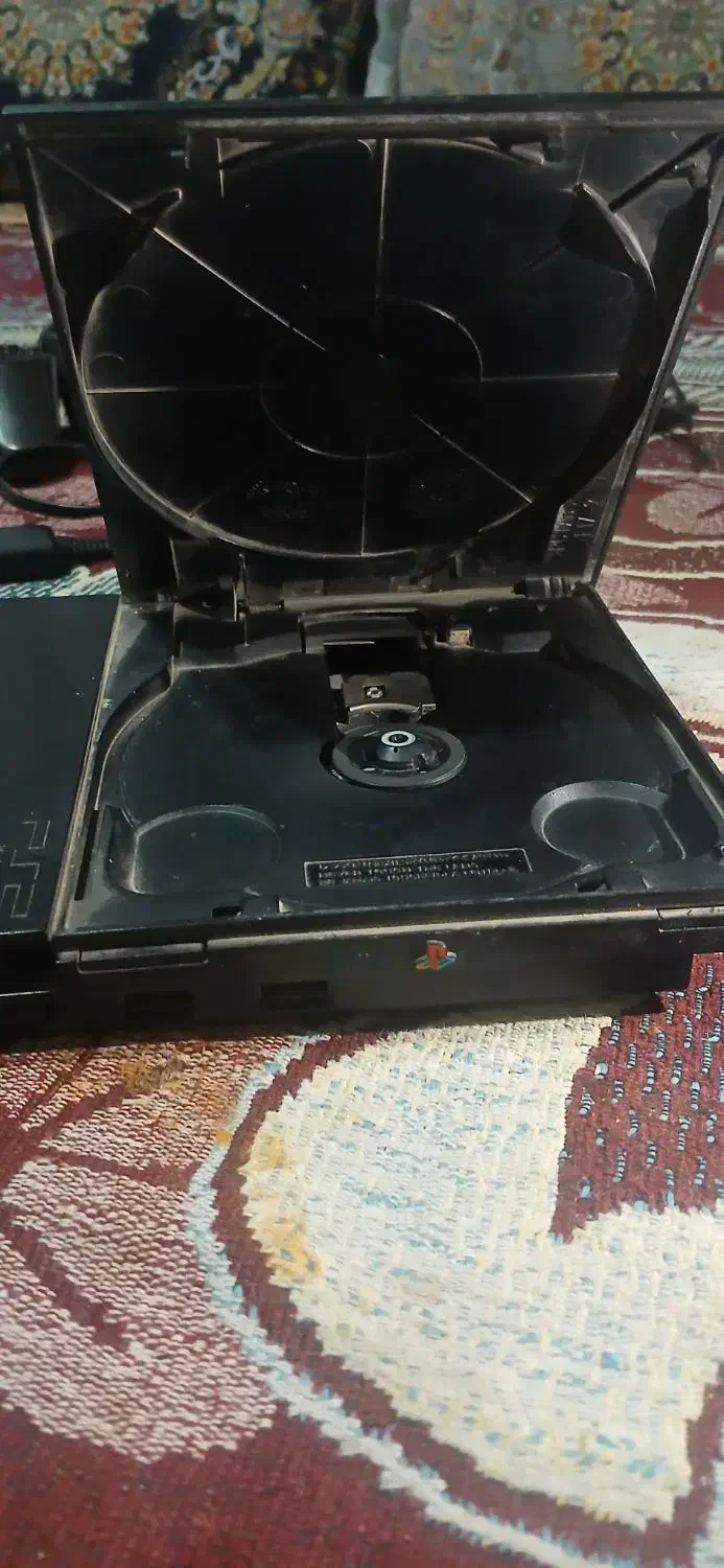 پلستیشن دو|کنسول، بازی ویدئویی و آنلاین|سیب و سوران, |دیوار