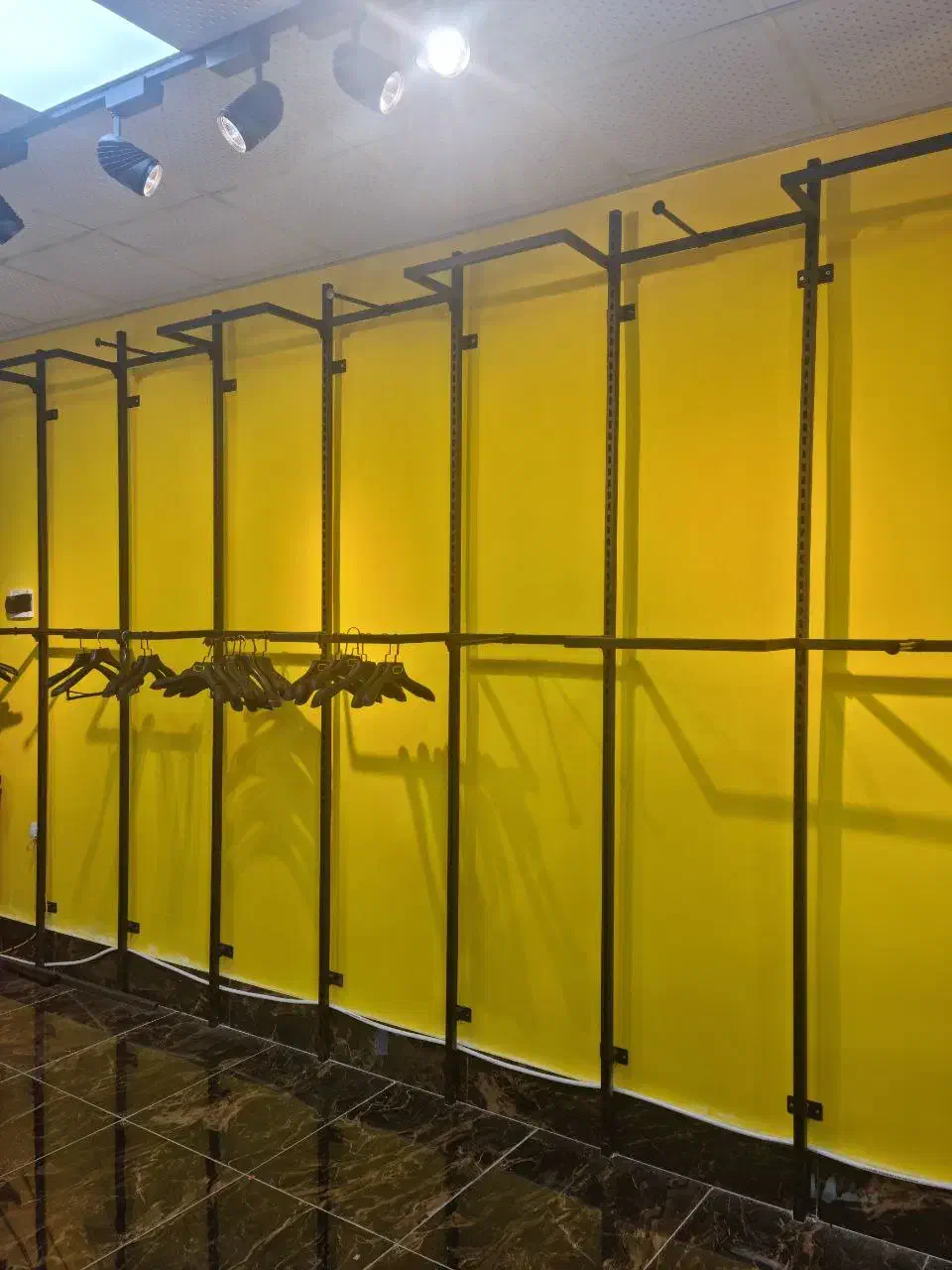 مغازه تجاری بازارچه معاوضه با آپارتمان یا ماشین|فروش مغازه و غرفه|ماکو, |دیوار