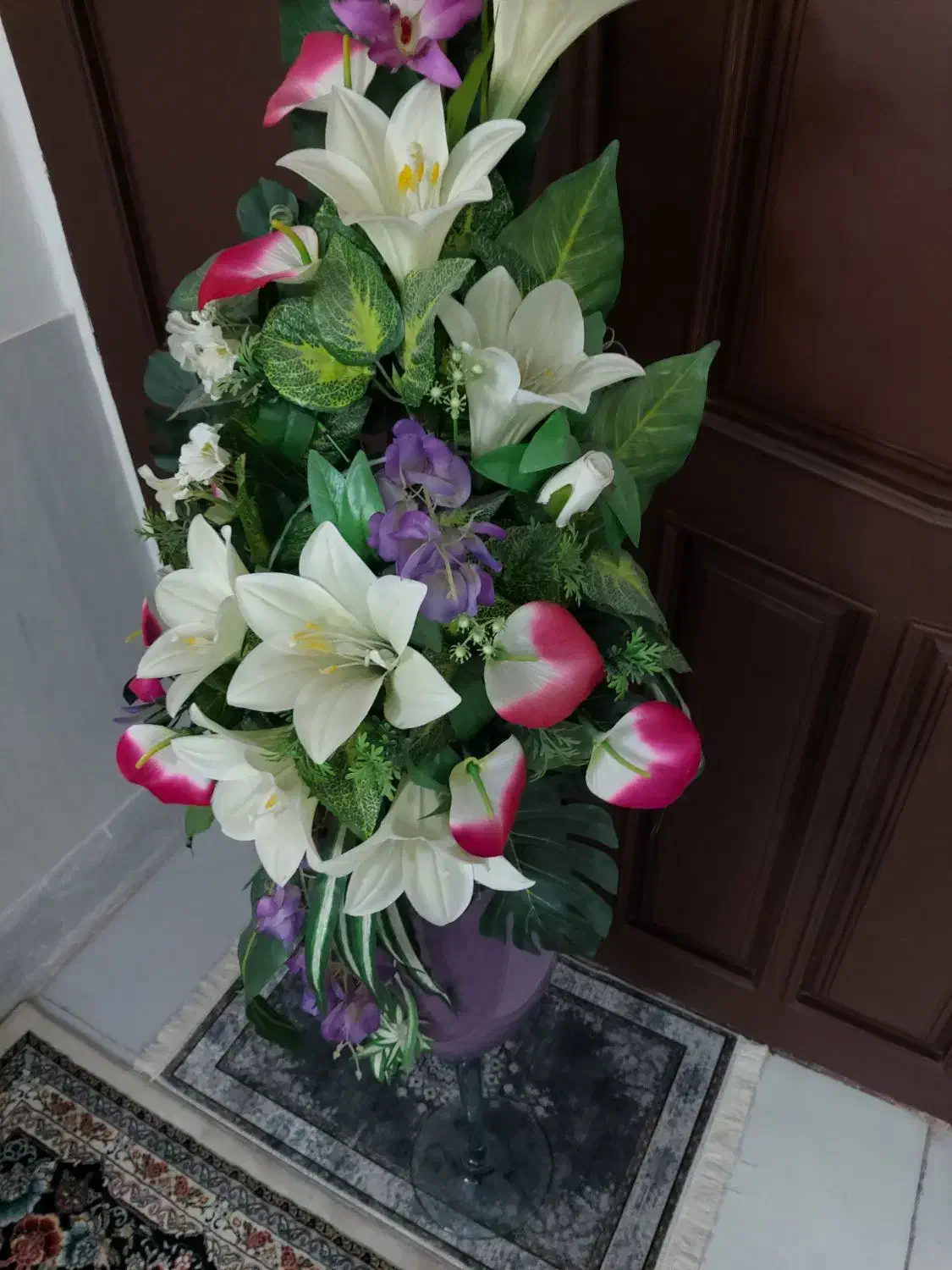 گلدان پایه دارشیشه ای|گل مصنوعی|مشهد, نوید|دیوار