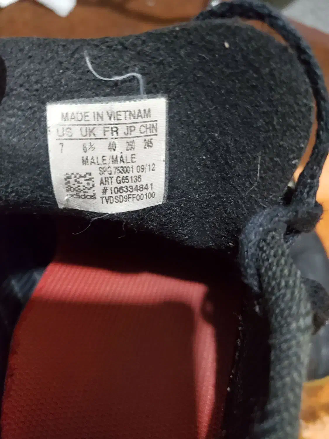 کفش فوتسال کارکرده|کیف، کفش، کمربند|سلماس, |دیوار