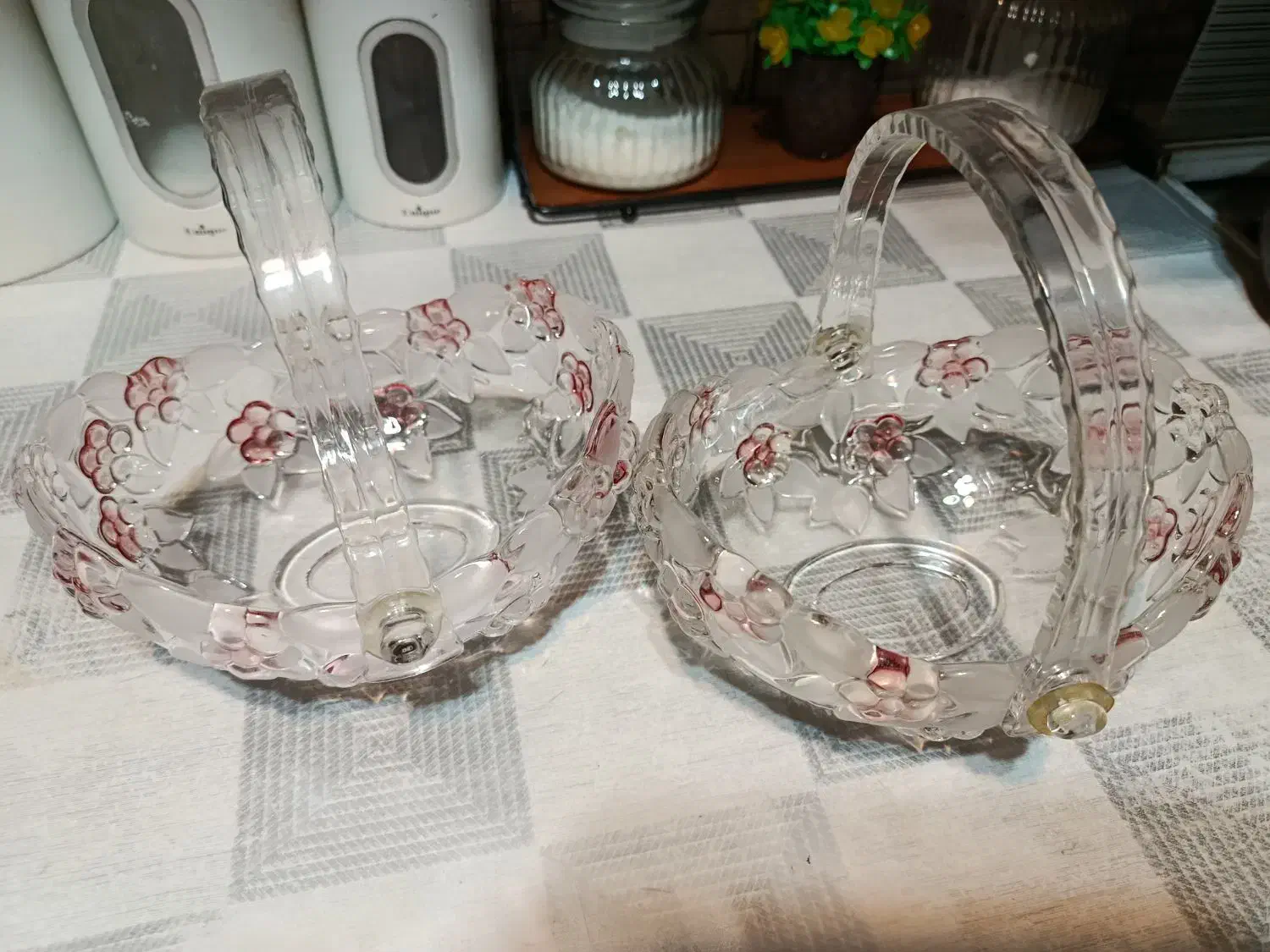 دو عدد شکلات خوری شیک وسالم وتمیز|ظروف سرو و پذیرایی|تهران, وحیدیه|دیوار