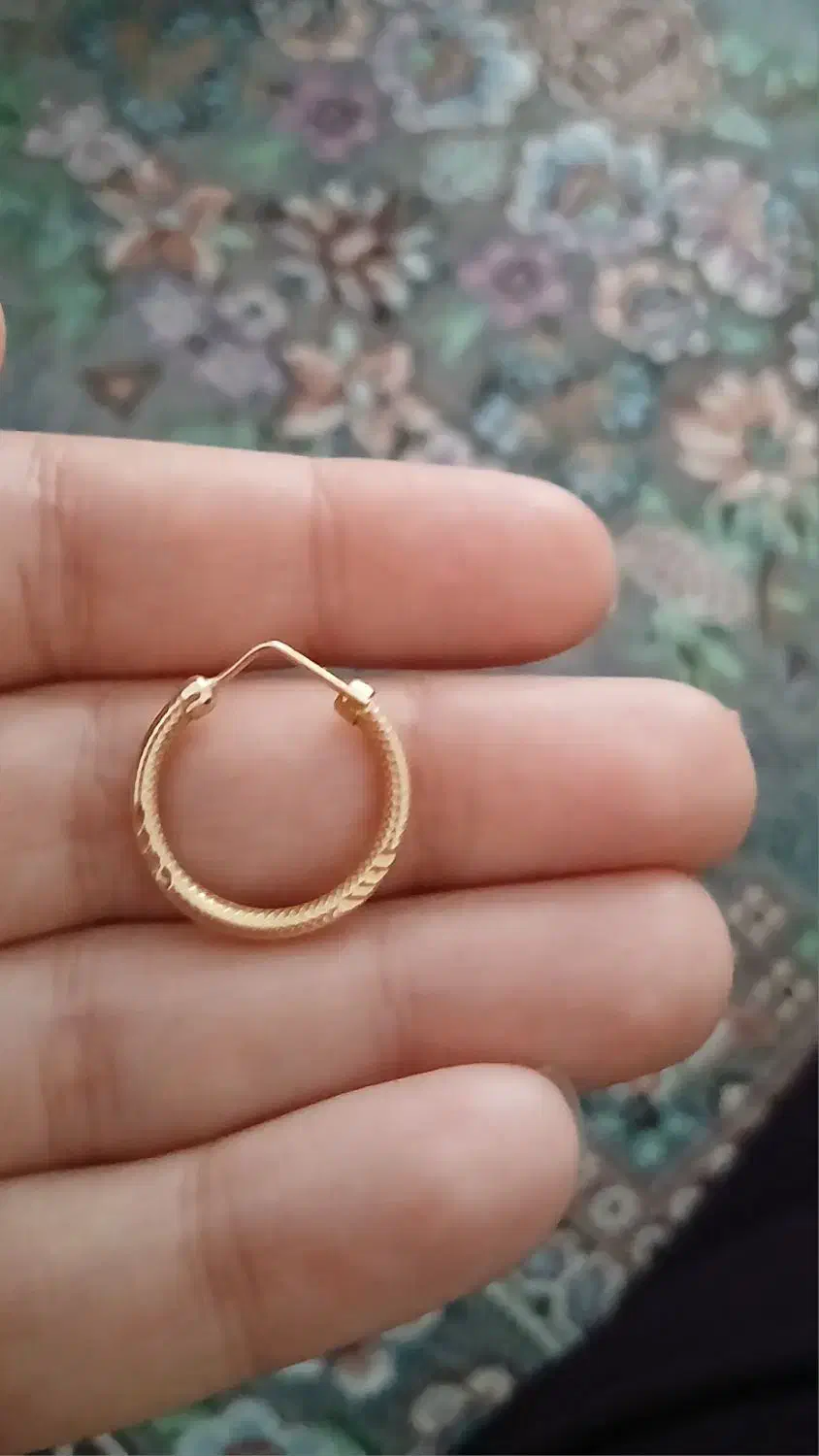 گوشواره حلقه ای محکم سالم فقط معاوضه|جواهرات|بروجرد, |دیوار