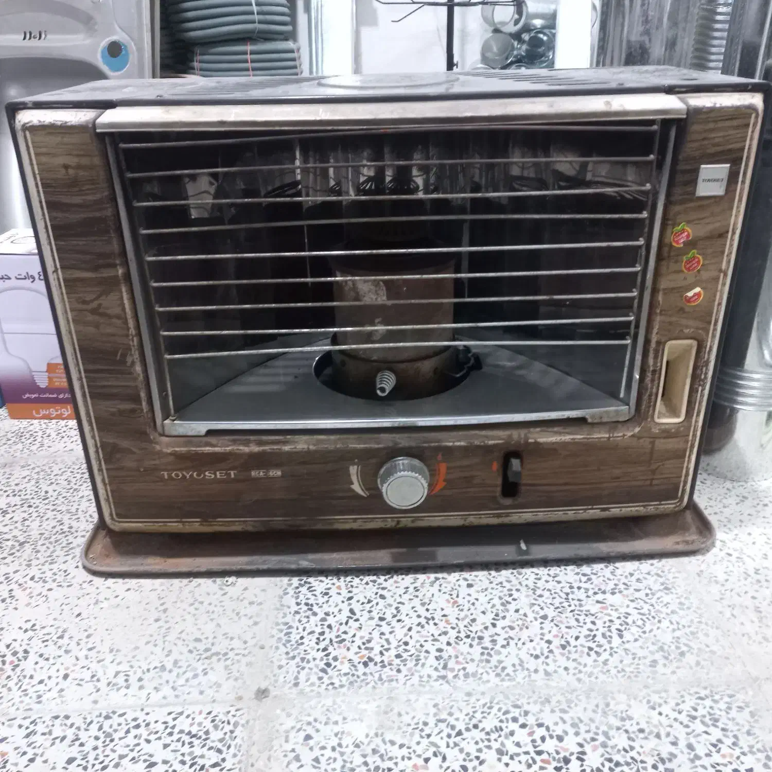 بخاری نفتی قدیمی ToYosET|بخاری، هیتر، شومینه|ملایر, |دیوار