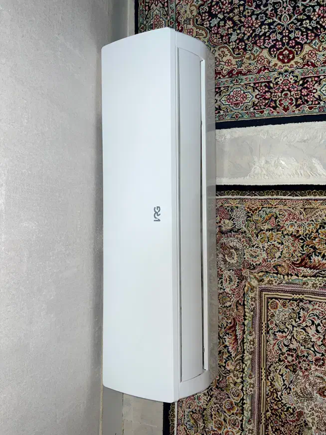 اسپلیت ۲۸ هزار اینورتر. فوق کم مصرف. سرمایش گرمایش|کولر گازی و فنکوئل|سیرجان, |دیوار