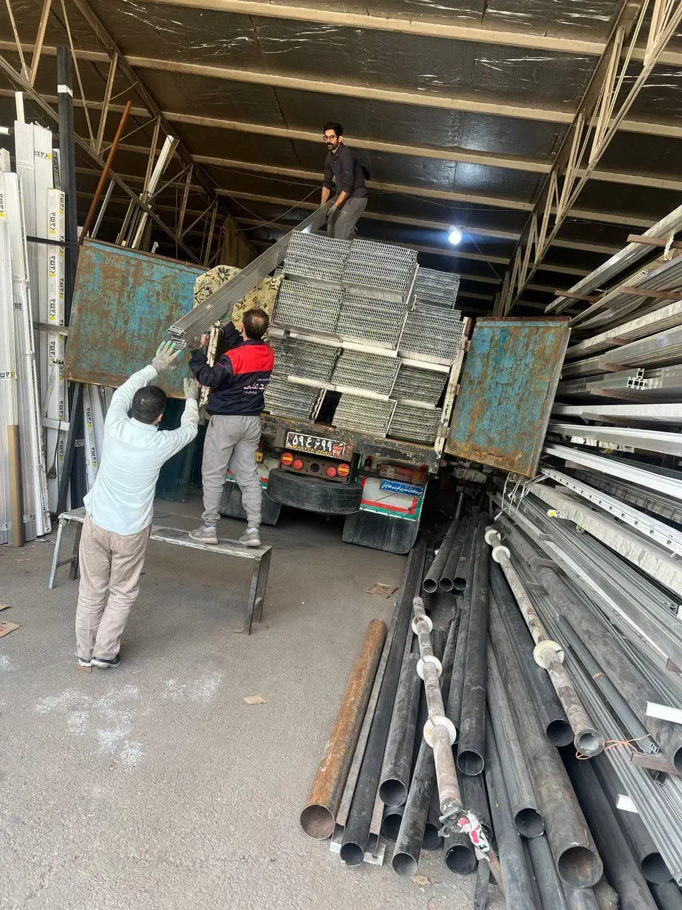 تولید و نصب کرکره برقی-جک پارکینگی و ریلی و راهبند|مصالح و تجهیزات ساختمان|مشهد, امیریه|دیوار