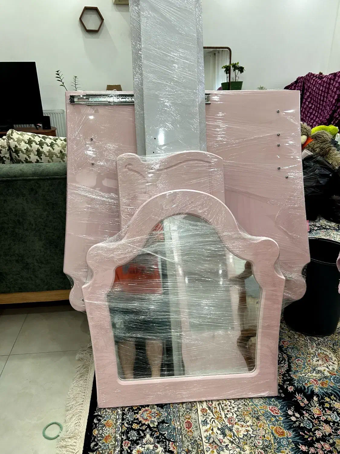 فروش سرویس چوب اتاق کودک (دختر) کار وکیوم وارداتی|تخت و سرویس خواب|آمل, |دیوار