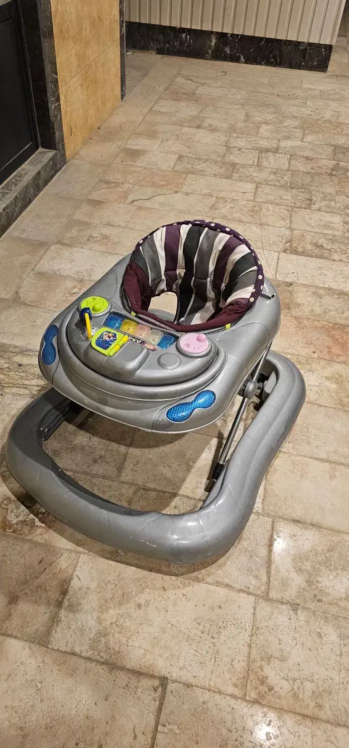 صندلی کودک و غیره|کالسکه و لوازم جانبی|گرگان, |دیوار