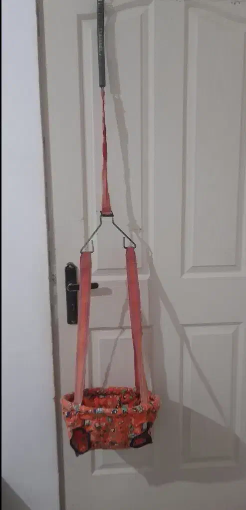 چند عدد وسایل کودک ( فروش فوری )|اسباب و اثاث بچه|ابهر, |دیوار