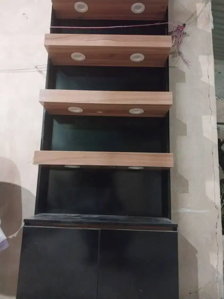 سلام یک عدد دکور مغازه به طول دو متر و شصت سانت|فروشگاه و مغازه|همدان, |دیوار