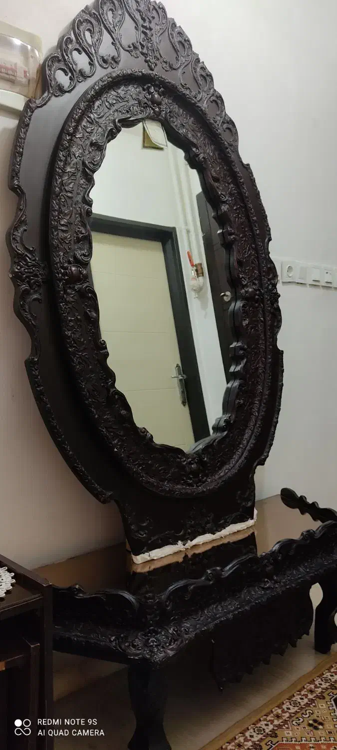 آینه همراه میز|آینه|مراغه, |دیوار