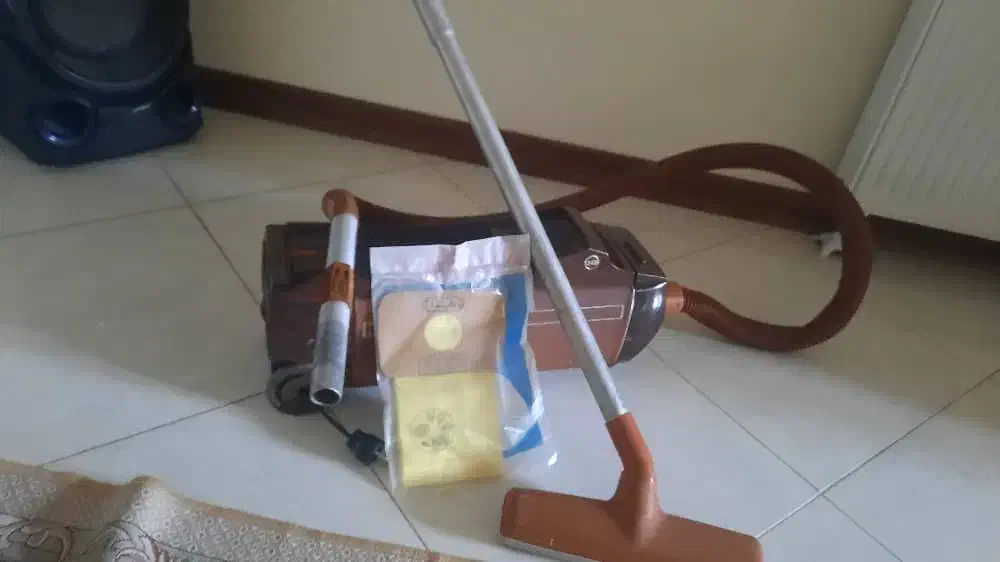 جارو برقی  قدیمی|جاروبرقی، جارو شارژی، بخارشو|تهران, تهرانسر شرقی|دیوار