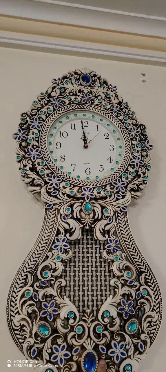 ساعت دیواری نو و سالم|ساعت دیواری و تزئینی|مشهد, ایثارگران|دیوار