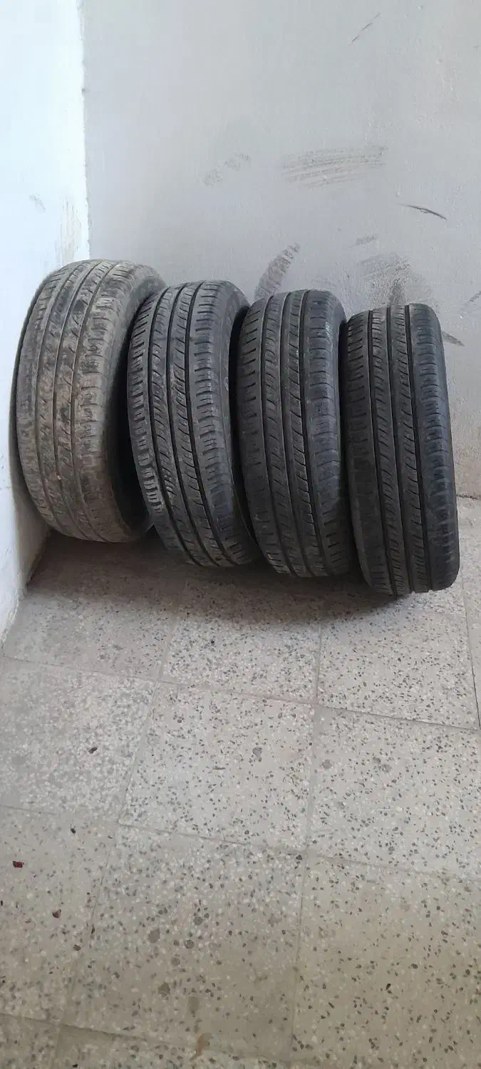 ۴ حلقه لاستیک بارز ۲۰۶، ۱۸۵|قطعات یدکی و لوازم جانبی|فولادشهر, B6|دیوار