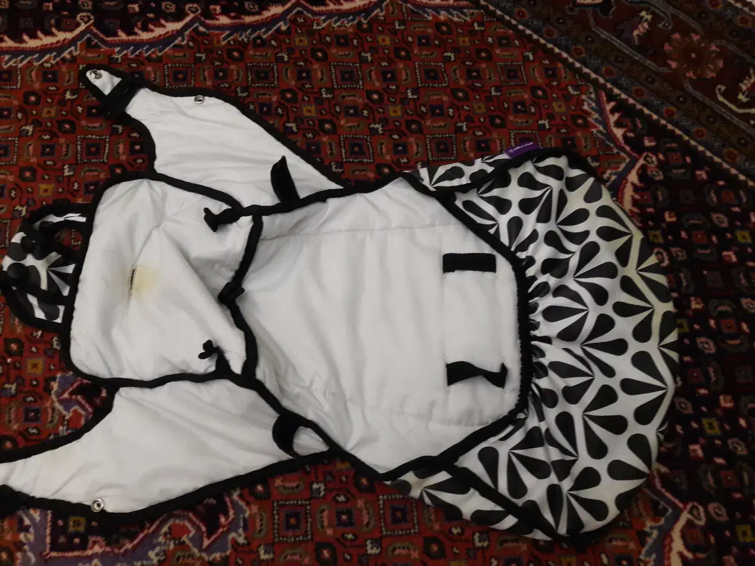 صندلی غذا|تخت و صندلی بچه|اردبیل, |دیوار