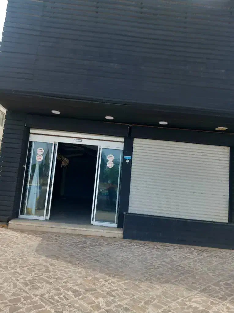 ۹۰ متر مغازه تجاری بر جاده اصلی|اجارهٔ مغازه و غرفه|نور, |دیوار