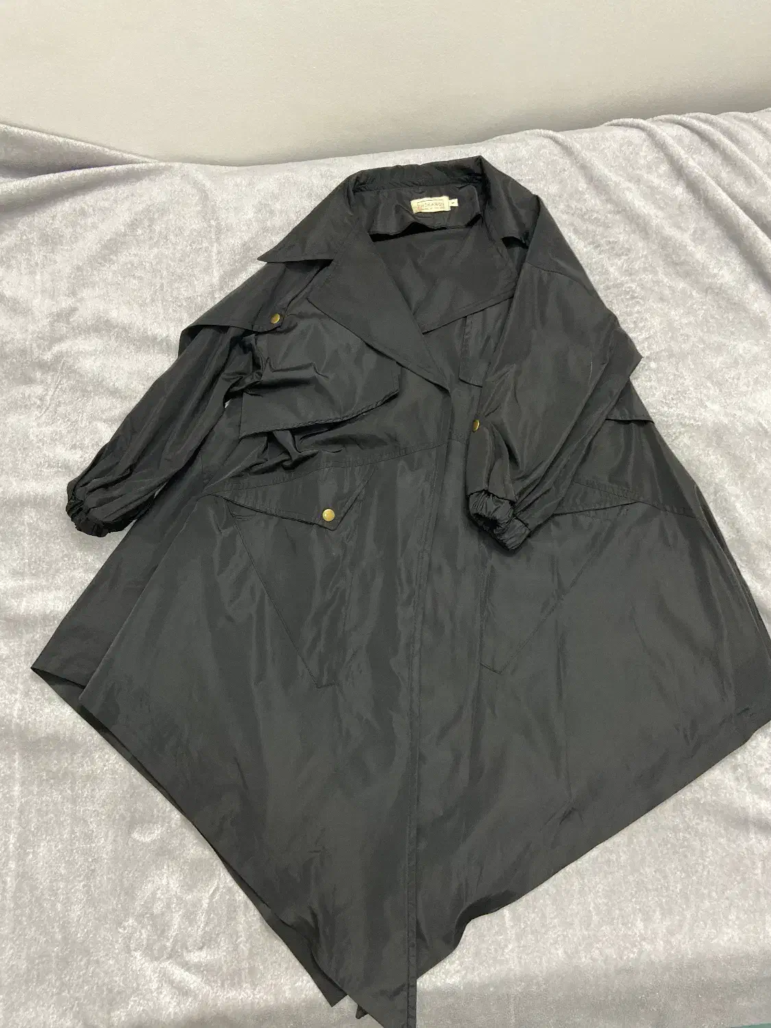 بارونی بلند نو|لباس|آمل, |دیوار