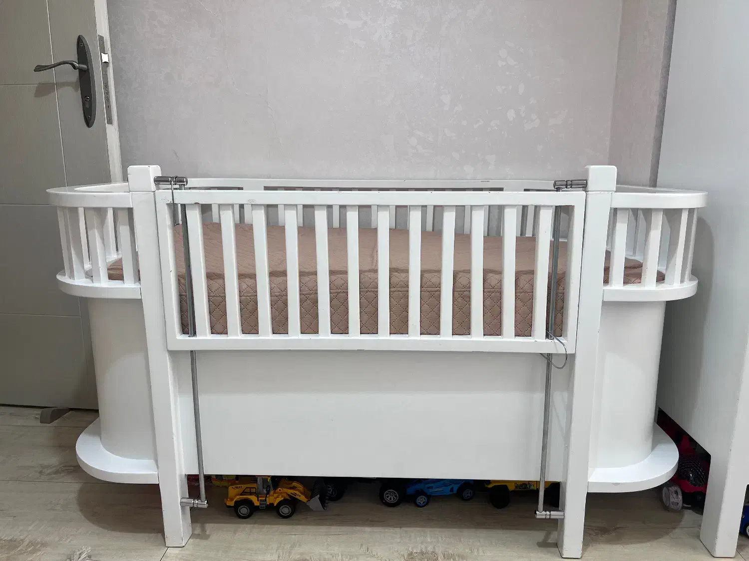 تخت کودک|تخت و صندلی بچه|تهران, مینیسیتی (شهرک نفت)|دیوار