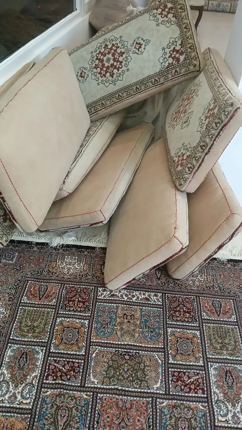 پشتی کرم|پشتی|قم, شهید رجایی|دیوار