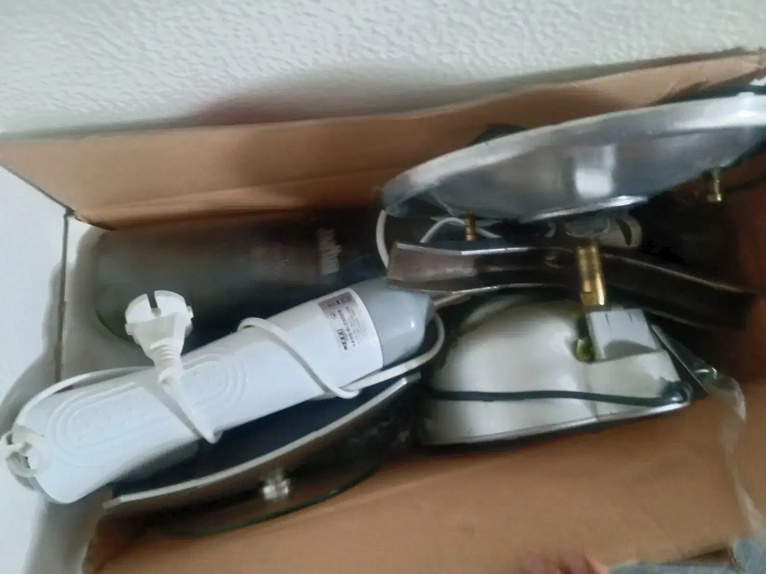 وسیله برقی خراب|سایر لوازم برقی|شاهین‌شهر, فردوسی|دیوار