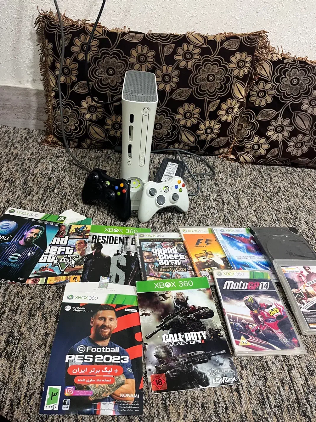 ایکس باکس ۳۶۰ همراه با دو دسته و بازی ، خورموج|کنسول، بازی ویدئویی و آنلاین|خورموج, |دیوار