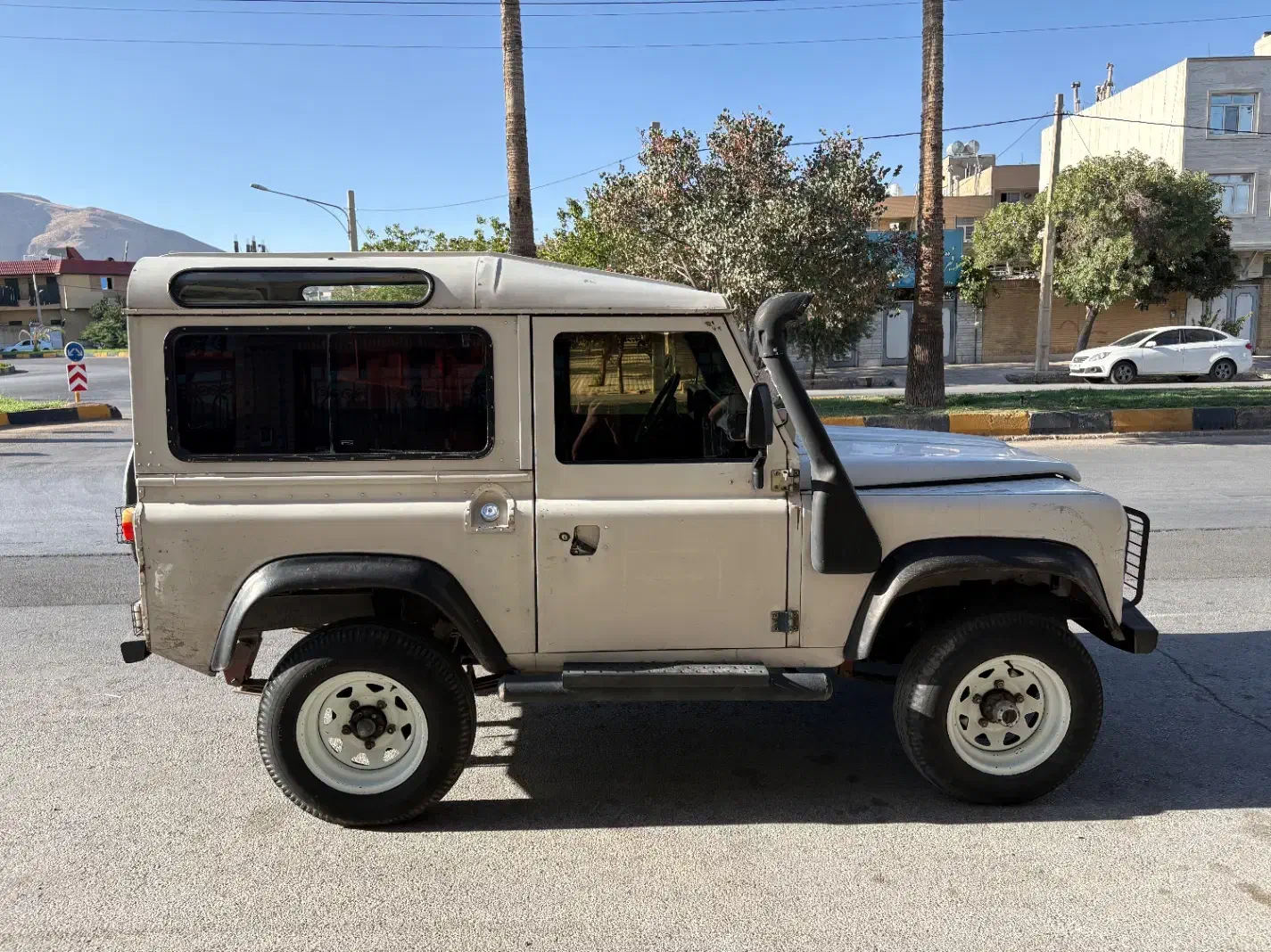 پاژن مدل ۷۶ فابریک|خودرو سواری و وانت|شیراز, شهرک مهدیه|دیوار