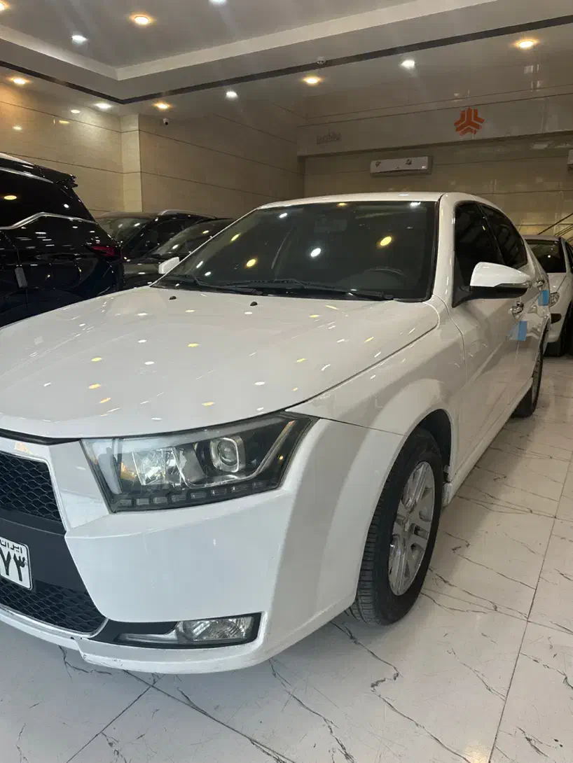 دنا پلاس دنده ای،مدل ۱۴۰۱|خودرو سواری و وانت|شیراز, باهنر|دیوار