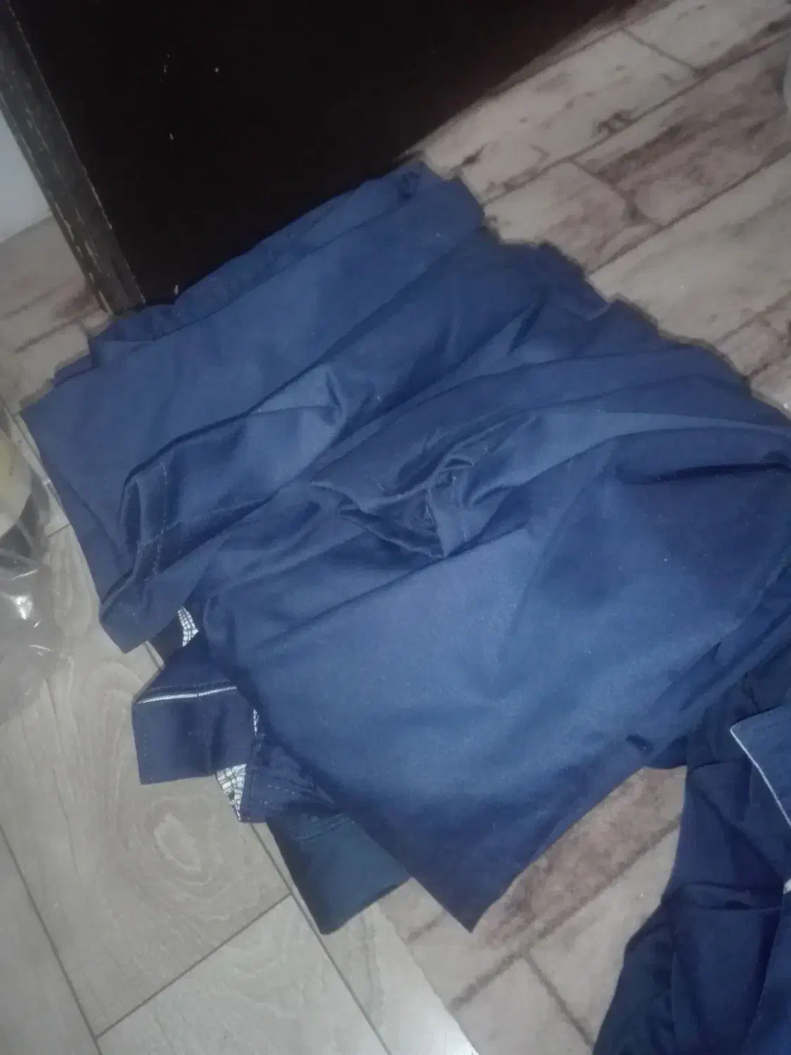 لباس|لباس|قم, زند آباد|دیوار